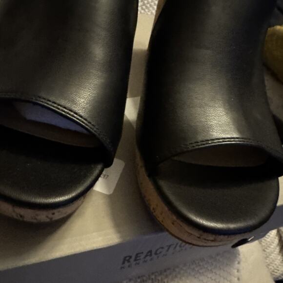 Kenneth Cole Reaction Randee Black Platform sandals Peep Toe Cork Heel Sz 10 NIB - Picture 3 of 7